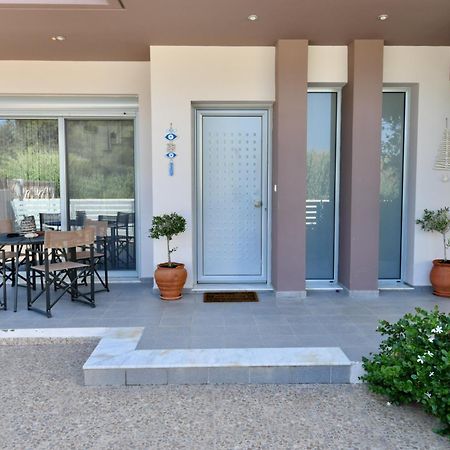 Dionysus Seaside Villa 伊利索斯 外观 照片